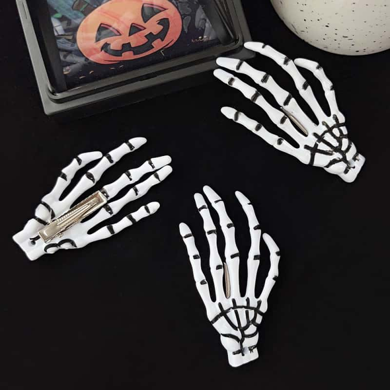 (Halloween) Skeleton Hands Bone Hair Clips（Four in one）