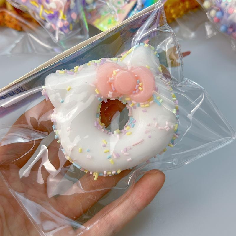 Hello Kitty Doughnut Mochi Squishy